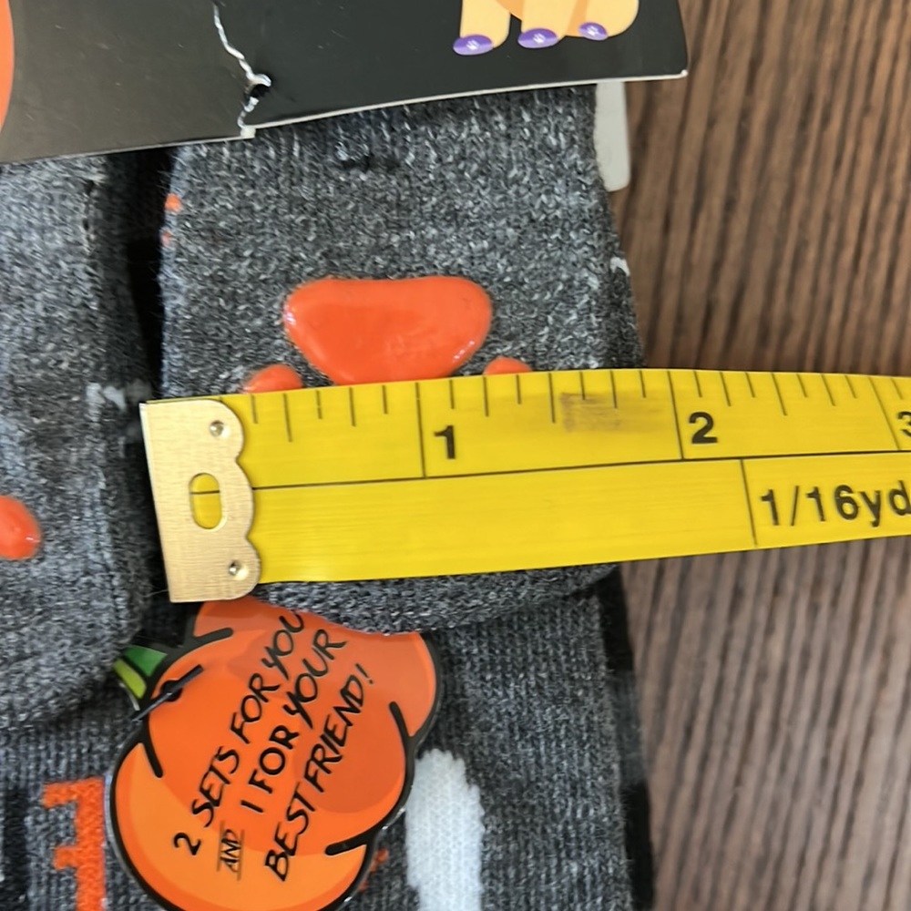 Women’s and Dog Matching Halloween Socks - Picture 4 of 6